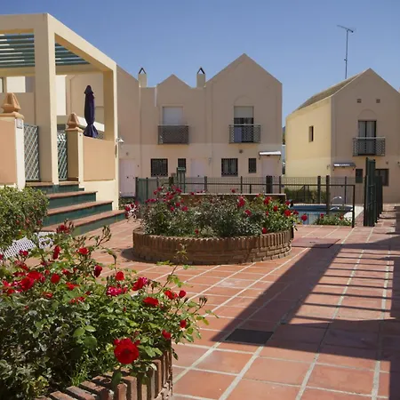 Canovas - Antali Con Piscina En Zona Nerja