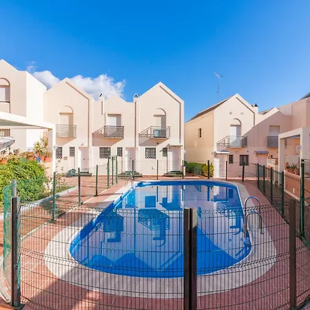 Canovas - Antali Con Piscina En Zona