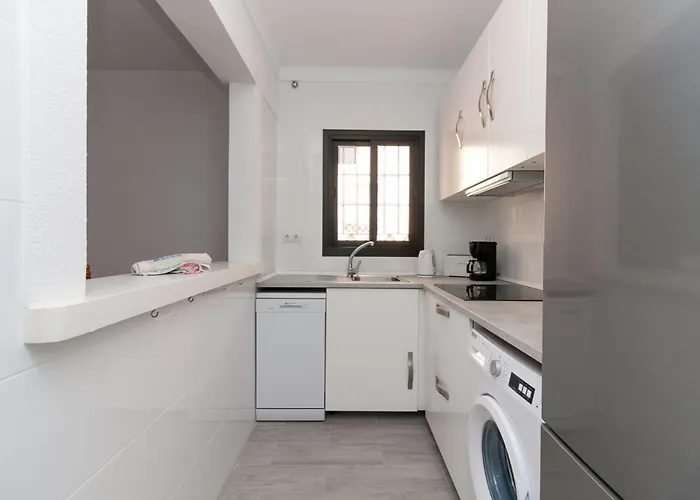 Canovas - Antali Nerja